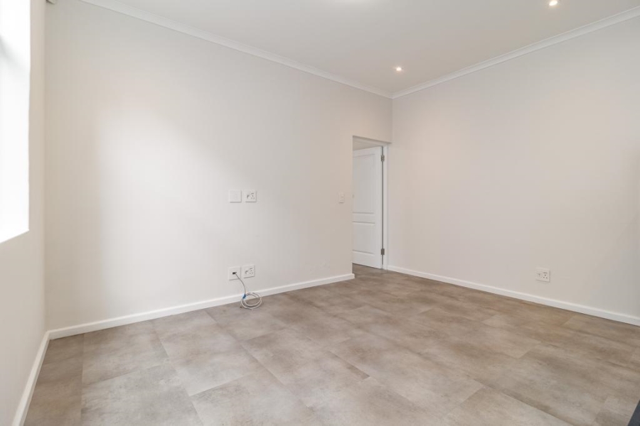 To Let 1 Bedroom Property for Rent in Fresnaye Western Cape